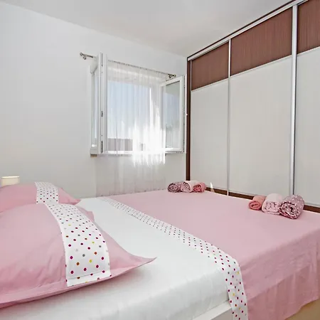 아파트 Apartman