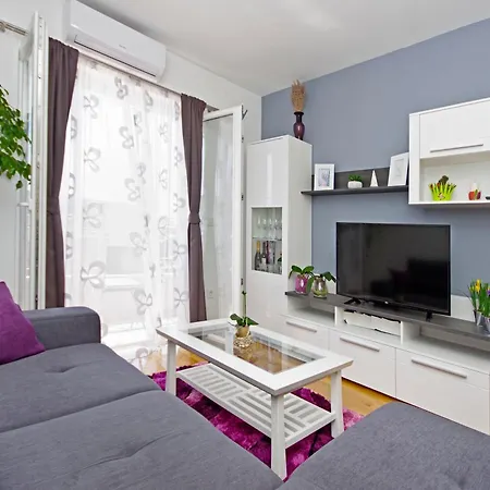 아파트 Apartman *
